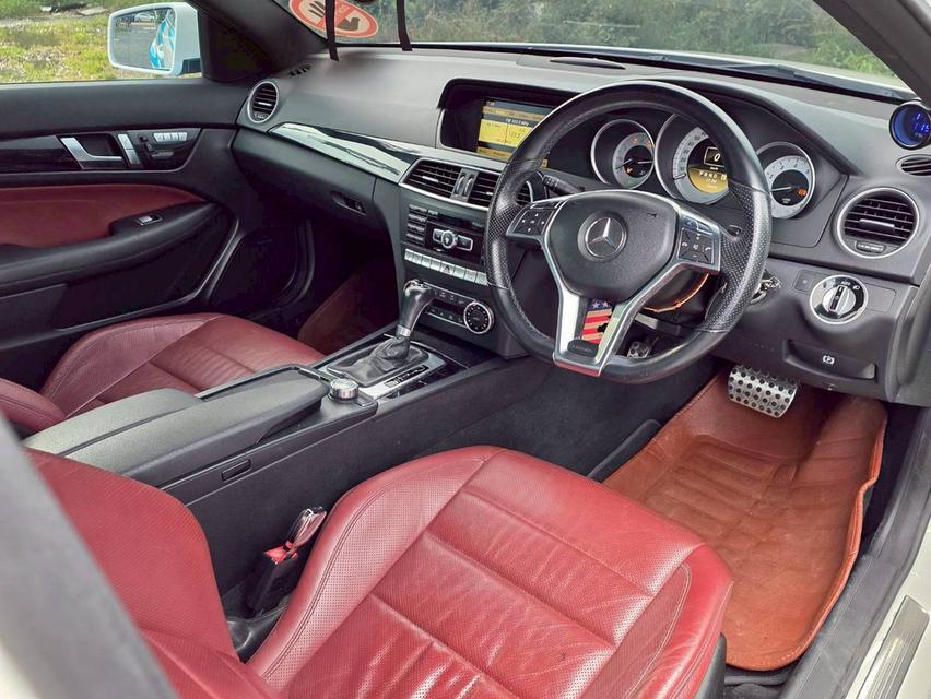 BENZ C180 CGI Coupe AMG (W204) 2011 คุ้มมากๆ แต่งมาหลายแสน 12