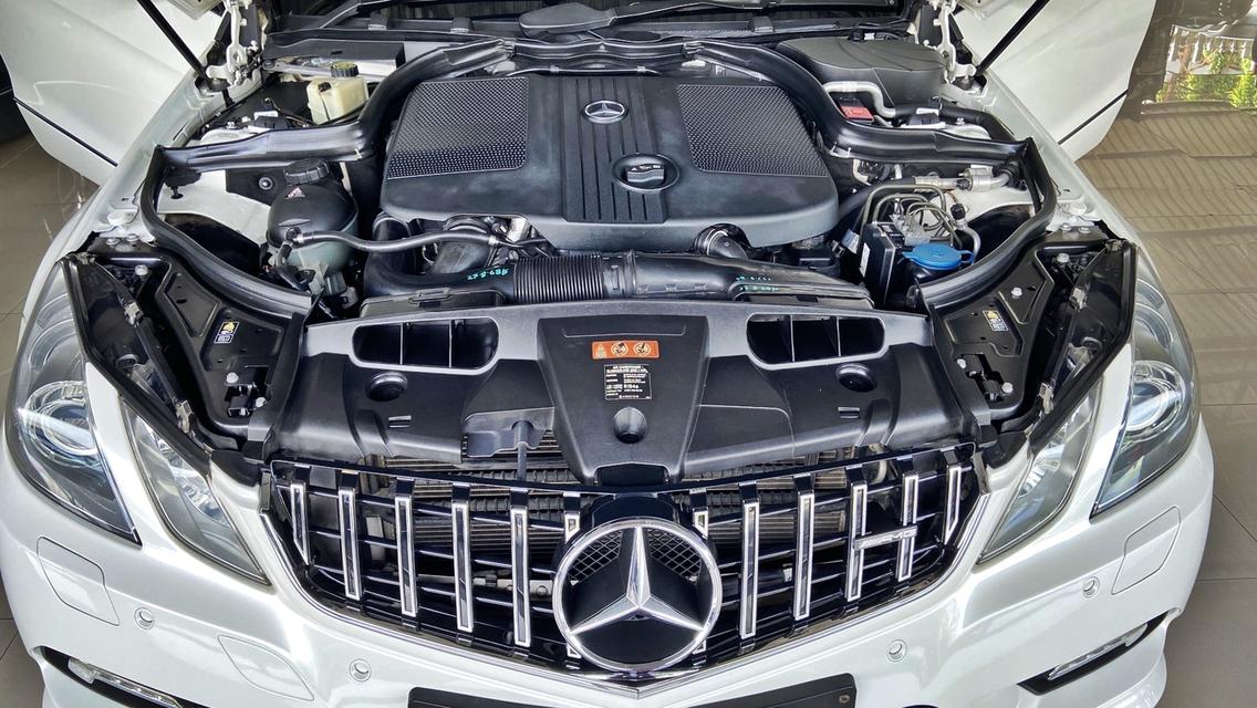 Mercedes-Benz E250CDI Coupe 13