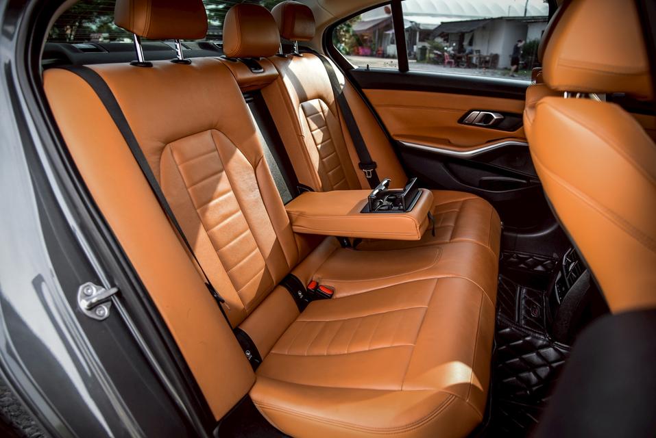 รหัสรถ CBL2163 BMW 320d 2.0 Limousine RHD [G20] AT 2020 10