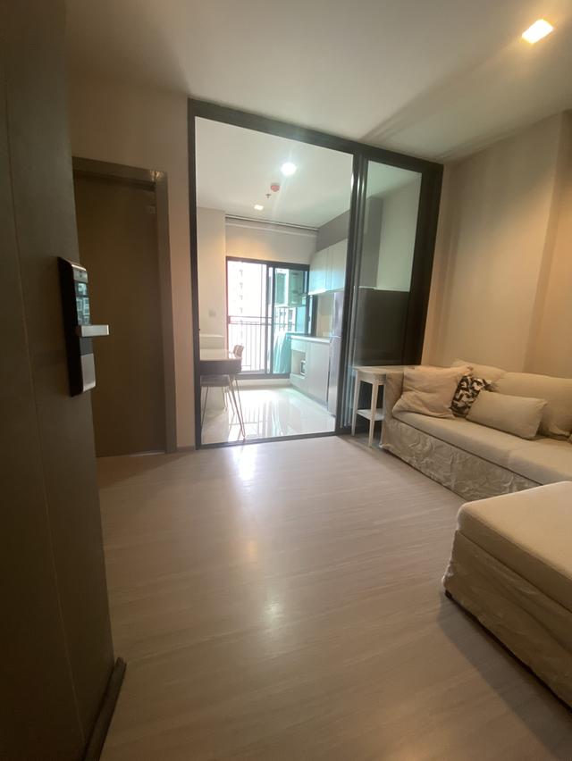 ขาย/เช่า ด่วน! คอนโดทำเลใจกลางกรุงเทพ Life Asoke Rama 9 5