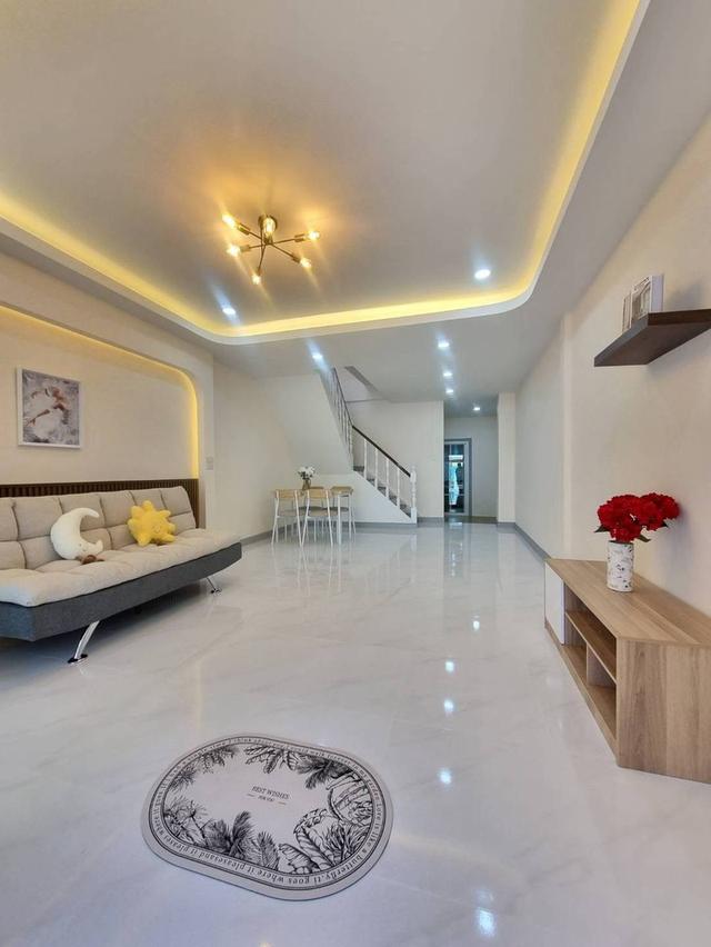 หมู่บ้านบัวทองแลนด์ 6