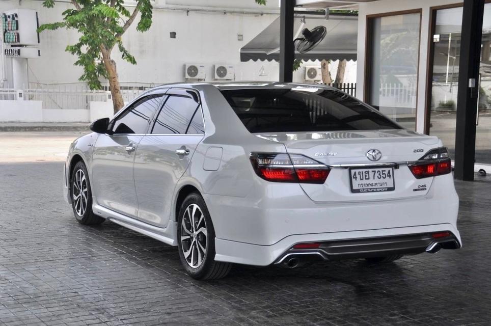 Toyota camry 2.0G Extremo MNC D4S ปี 2017 6