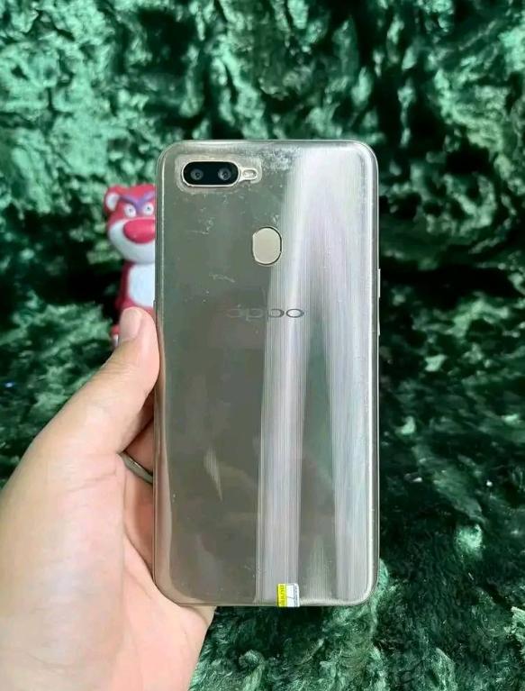 ขาย Oppo A7 สีทองมือสอง 4