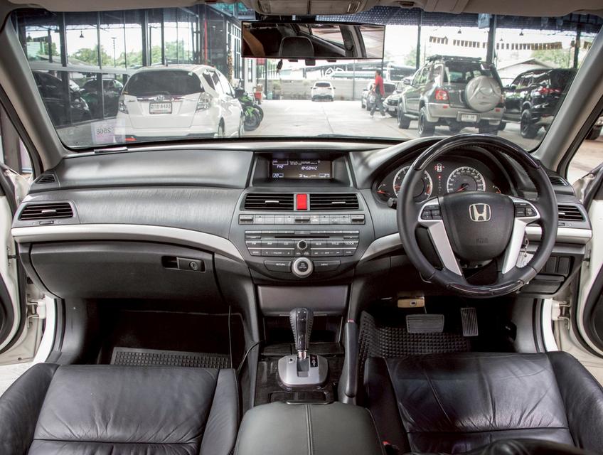 HONDA ACCORD 2.0 EL i-VTEC ปี 2013 6