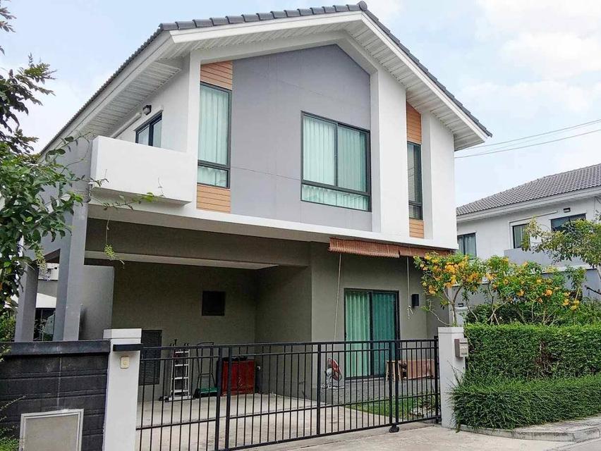 ขายบ้านเดี่ยว เพอร์เฟคพาร์ค สุวรรณภูมิ ร่มเกล้า เฟส 5 บ้านใหม่ 3 ปี  เงียบสงบ 1