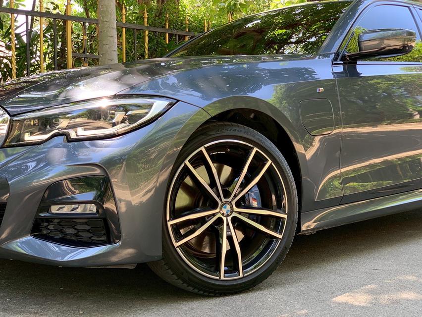 รหัสรถ PJP8951 2022 BMW 330e M-Sport  18