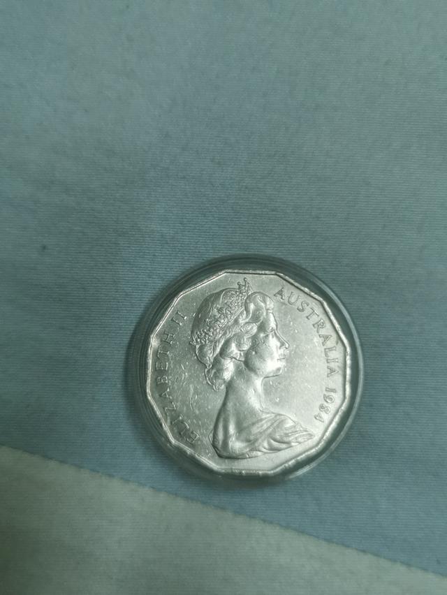 เหรียญ elizabeth II australia 50 cen ปี1984