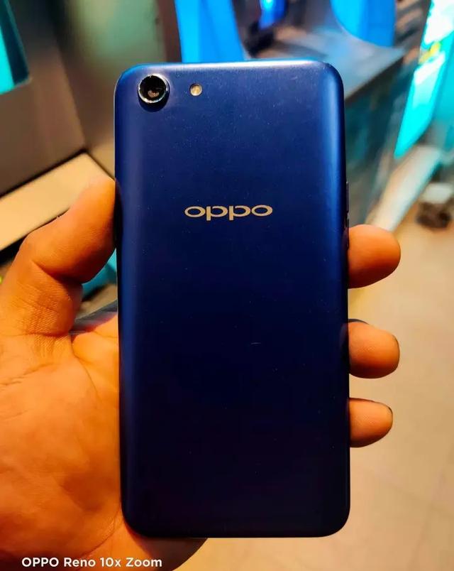 ขายโทรศัพท์ Oppo A83 3