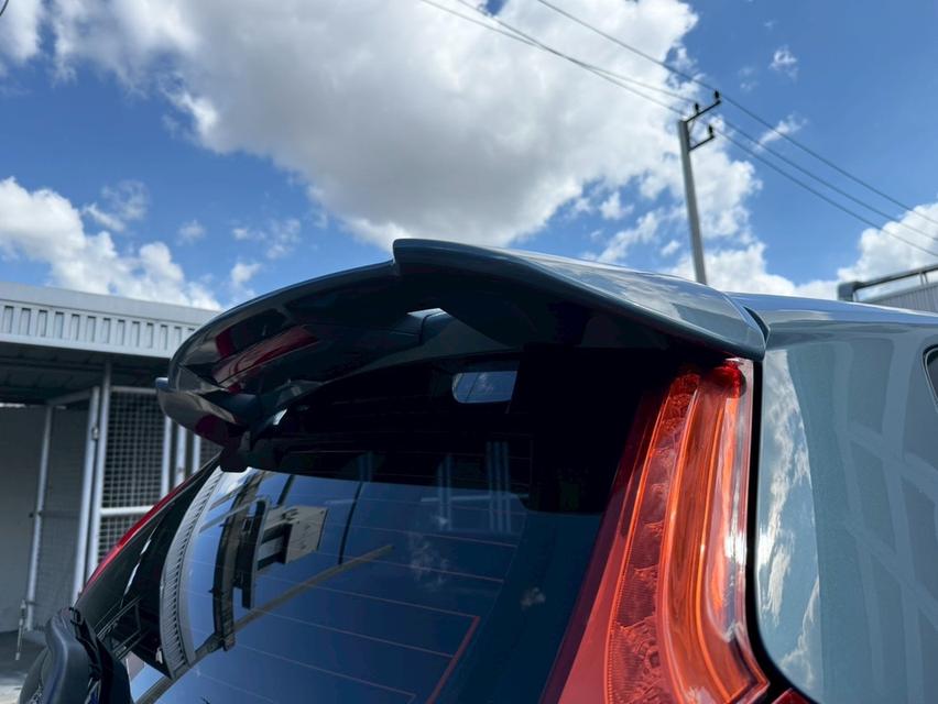 HONDA JAZZ 1.5RS i-VTEC TOP 2018 สีเทา MINOR CHANGE มือเดียวป้าย 15