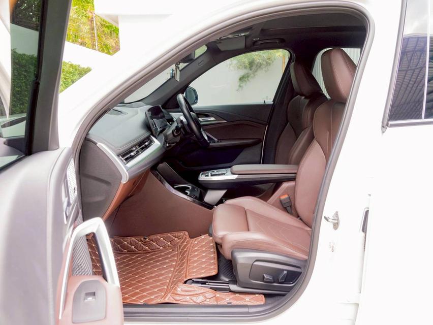 BMW X1 xDriv30e M Sport ปี 2023 12
