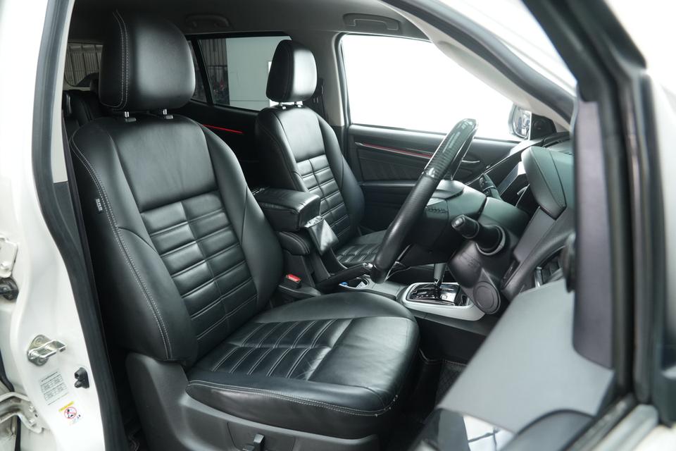 2020 ISUZU MU-X 3.0 THE ONYX 2WD SUV สีขาว เลขไมล์ 128680 กม. 14