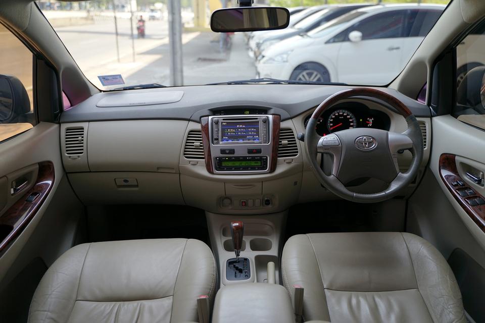 2014 TOYOTA INNOVA 2.0V 11