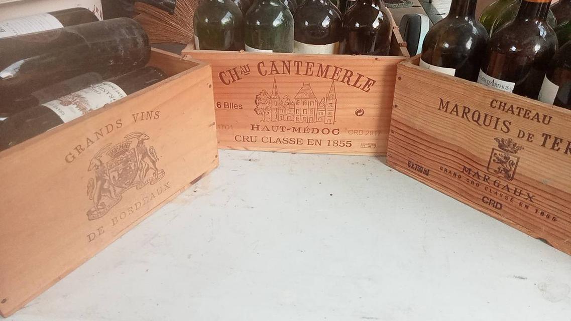 ลังใส่ขวดไวน์เก่า ใช้ตกแต่งร้าน+บ้าน 