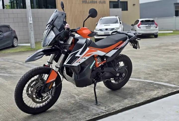 2024 KTM 790 Adventure R