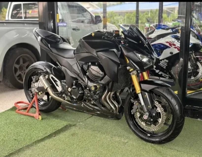 Kawasaki Z800 สีดำ 1