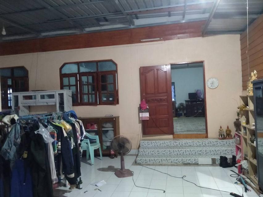 บ้านพร้อมที่ดินทำเลทอง 11