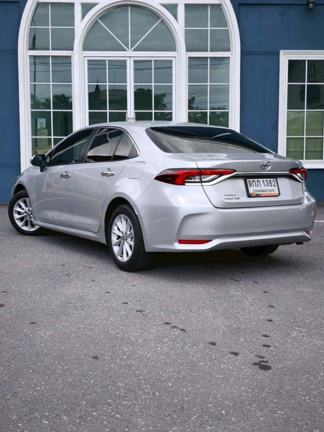 Toyota Altis 1.6G Auto (จดทะเบียนปี 2020) 10