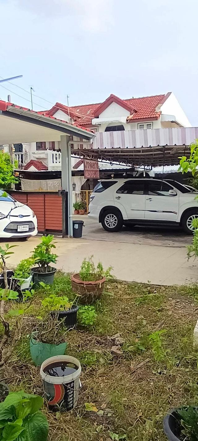 ขายบ้านทำเลรถไฟฟ้าสายสีเหลือง #ลาดพร้าว101หมู่บ้านพิมพ์ทอง ขนาด 39 ตร.ว หลังริม หน้ากว้าง9.8เมตร 2 ชั้น 2 นอน 2 น้ำำ 10