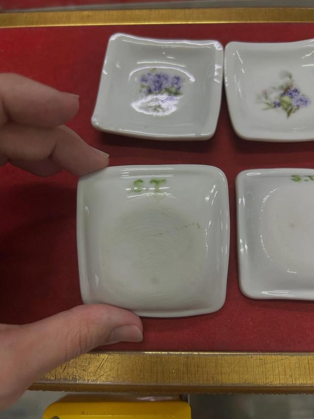 ถ้วยซอส 4 ชิ้น เซรามิก งานยุโรป 4