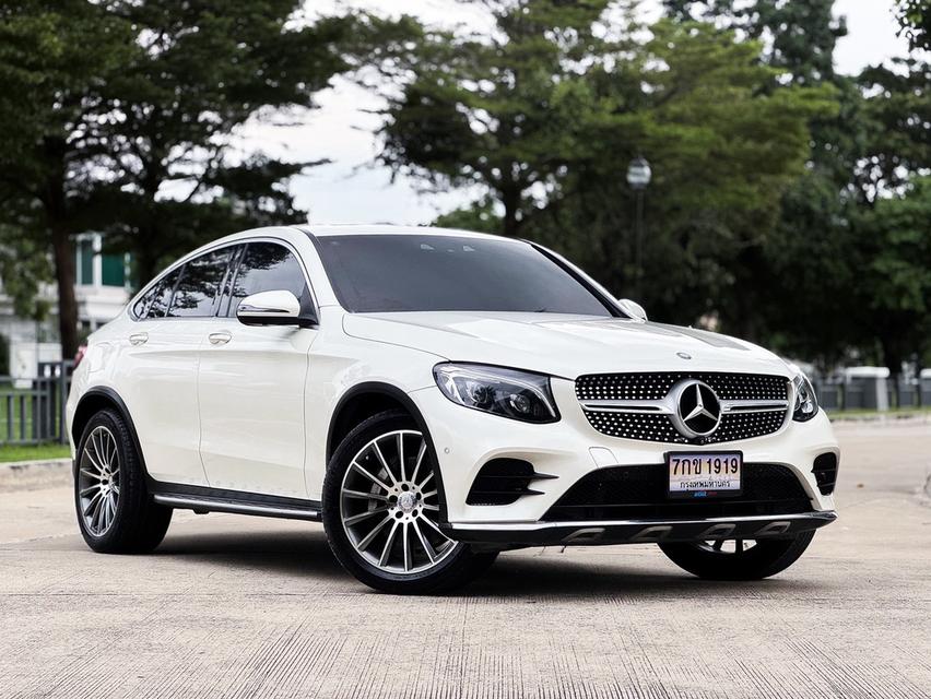 (แจ้งรหัสรถ AVA1919)⭐️ GLC 250d Coupe 4MATIC AMG Plus 2017 ดีเซลล้วน