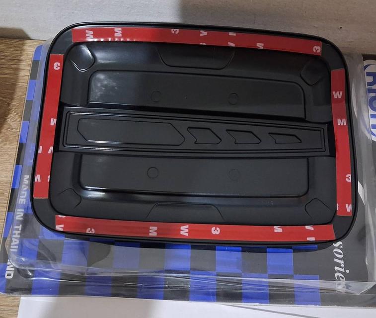 ครอบฝาถังน้ำมัน Mitsubishi Xpander (เจ้าของขายเองครับ)
