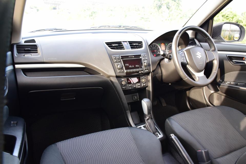 ขายพร้อมทะเบียนสวยๆ 155000 บาท SUZUKI SWIFT 1.2 ตัวท็อปสุด ออโต้ กุญแจคีเรท ภายในสวยกิ๊ฟ ขับสนุก ยางดันล็อป CD ABS AIRBAG โทร0957401229 ไลน์ UTBP รูปที่ 10