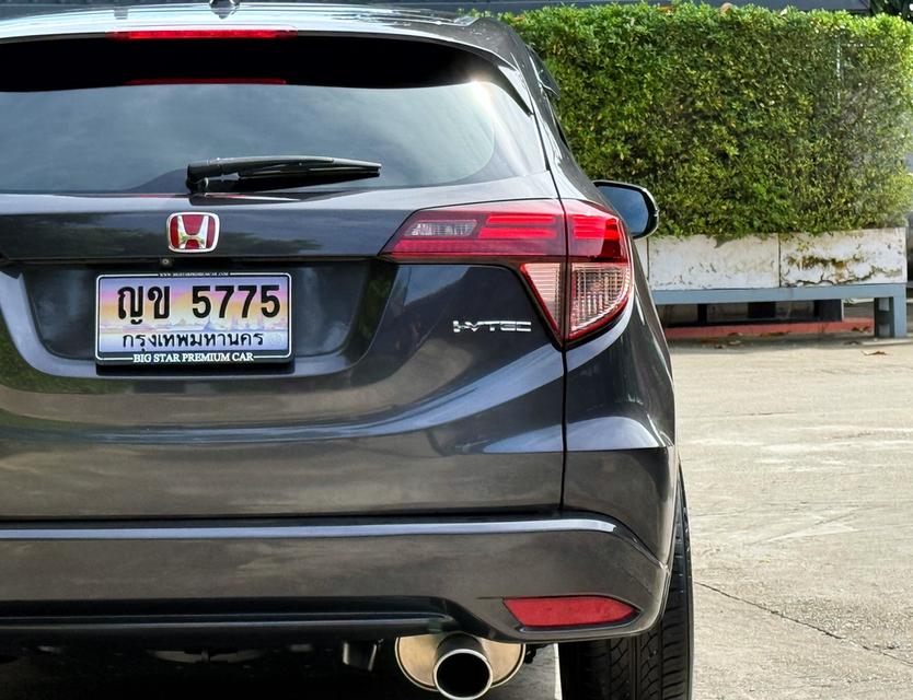 2018 HONDA HRV 1.8 EL รถมือเดียวออกป้ายแดง มาพร้อมของแต่งแท้เพียบ รถประวัติดี ไม่เคยมีอุบัติเหตุครับ 8
