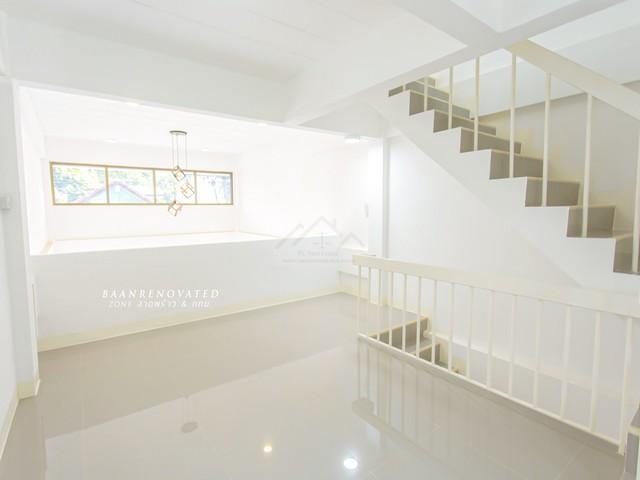 ขาย อาคารพาณิชย์ 3.5 ชั้น ซอยนวมินทร์ 111 รีโนเวทใหม่ทั้งหลัง ใกล้ตลาดปัฐวิกรณ์ ** เหมาะอยู่อาศัยทำออฟฟิศ หรือค้าขาย 9