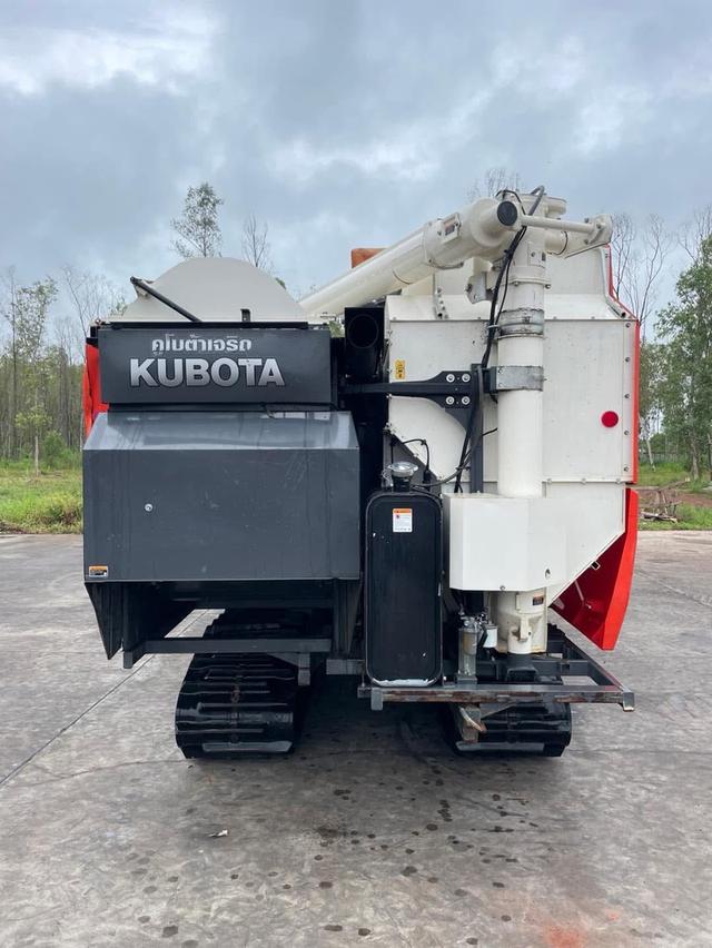 รถเกี่ยวข้าว Kubota DC93G Kis 3