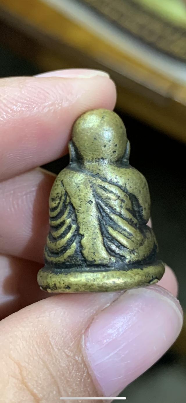 รูปหล่อกลวงพ่อเงิน ไม่รู้พิมพ์ 3