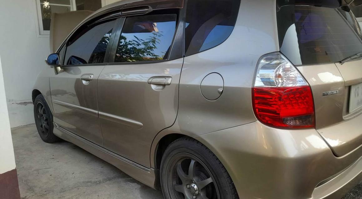 ขายรถ Honda Jazz ปี 2004  3