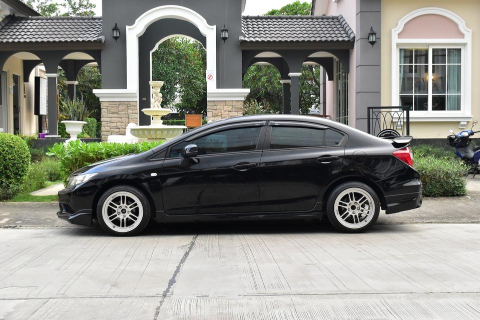 Honda Civic FB 1.8s  เครื่องยนต์: เบนซิน เกียร์:AT ปี:2013  7