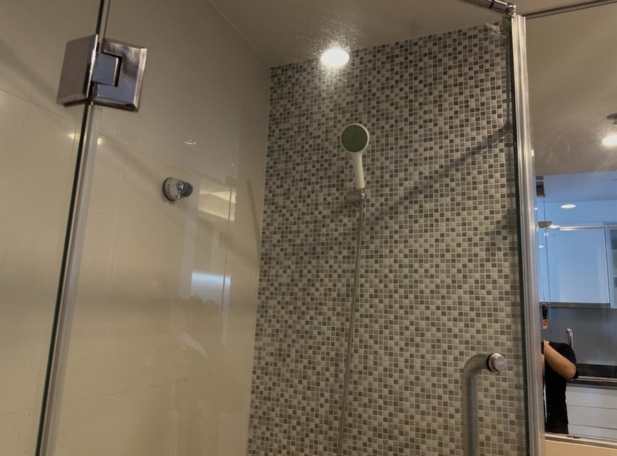 ให้เช่าห้องหรู ✨ The ราชดำหริ Condo ✨ ราคาดีสุดพิเศษ 25,000 บาท/เดือน 💰 ✅ สัญญาขั้นต่ำ 6 เดือน (พูดคุยลดได้ตามสมควร) ✅ รับเอเจนต์ คอมมิชชั่นดี 13