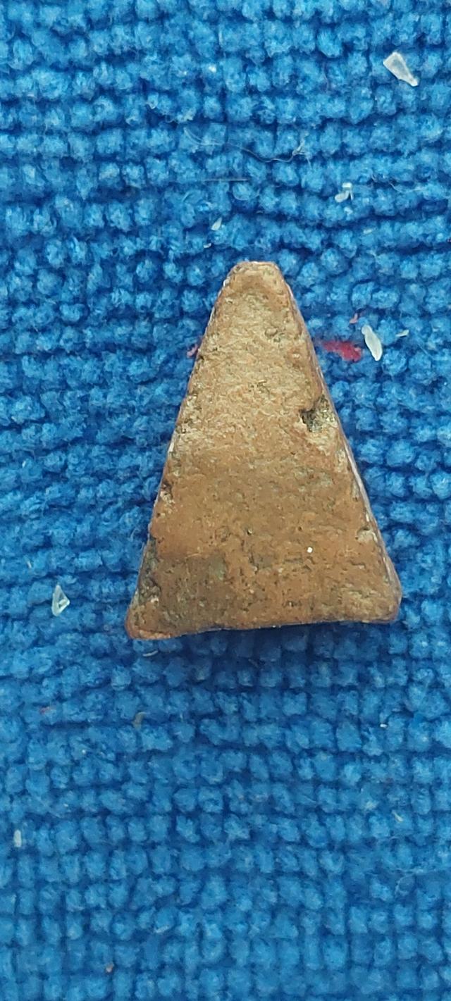 พระนางพญา พิมพ์เล็กเข่าตรง กรุวัดนางพญาพิษณุโลก รูปที่ 6