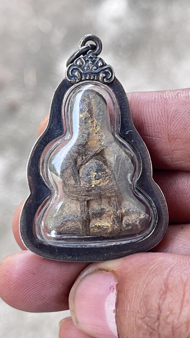 พระปิดตาหลวงปู่เอี่ยม วัดสะพานสูง.