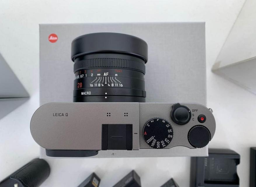 Leica Q type 116 Titanium Full Box 3