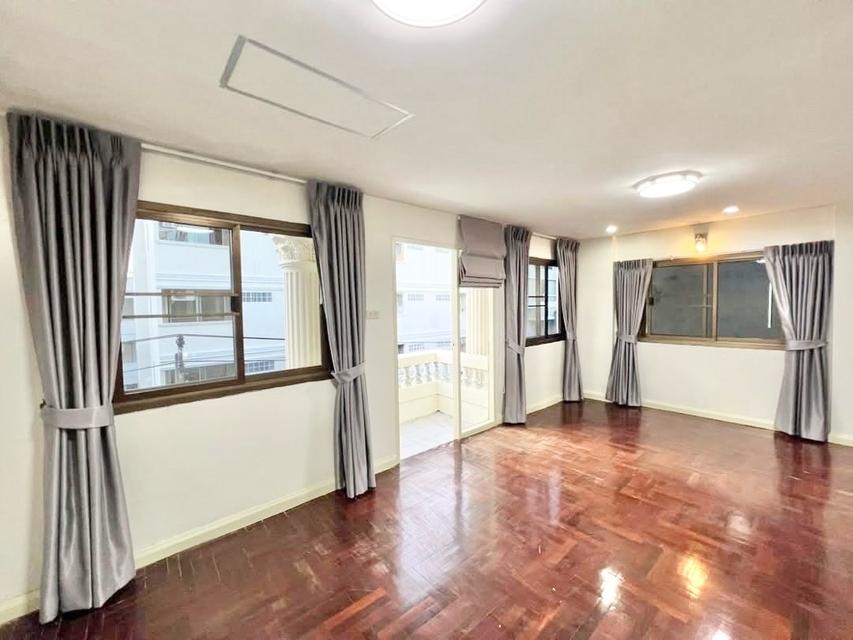 ให้เช่า ทาวน์โฮม บ้าน อารีย์สัมพันธ์4 300 ตรม. 30 ตร.วา เหมาะเป็นสำนักงาน ออฟฟิต ใกล้ BTS อารีย์ อนุสาวรีย์ 2