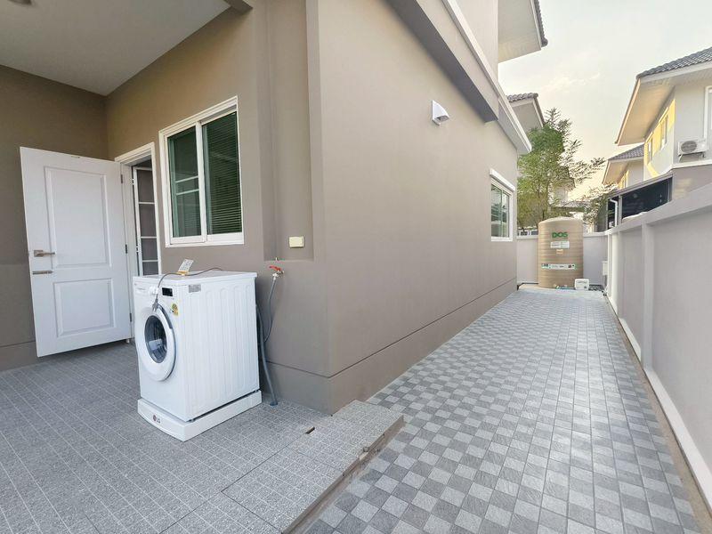 บ้านใหม่ให้เช่า 35,000 บาท ติดถนนสันกำแพงสายใหม่ เชียงใหม่ ห่างสนามบินเพียง 12 กิโลเมตร รูปที่ 9