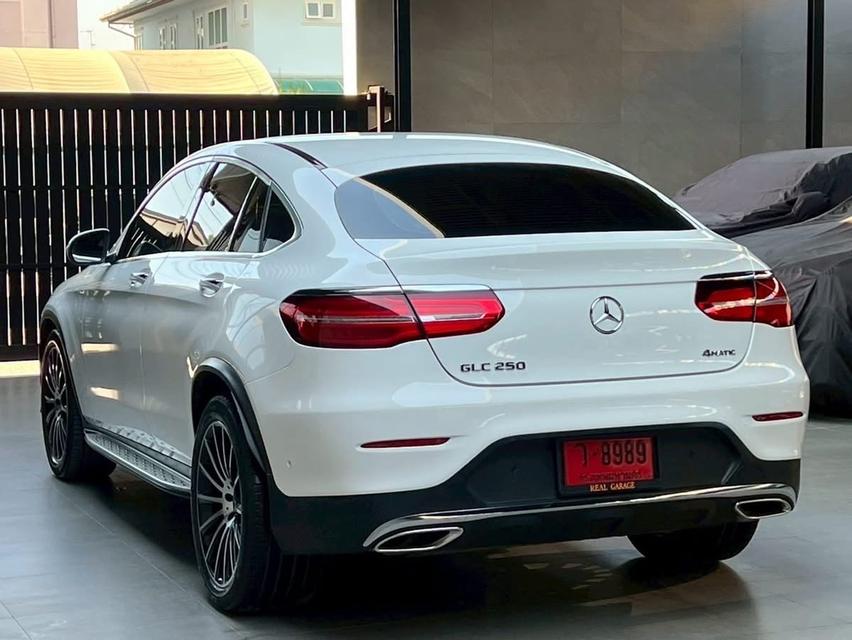 BenzGLC250 AMG Coupe 4