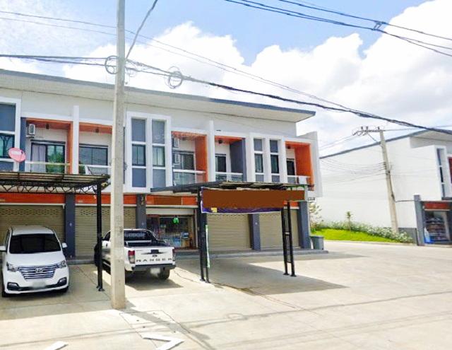 โลตัส ติดถนนใหญ่ ให้เช่าอาคารพาณิชย์ 2 ชั้น เหมาะกับร้านค้า นางรอง 4.4 กม. สำนักงาน คลีนิค 2 นอน 3 น้ำ รพ.นางรอง 2.4 กม.