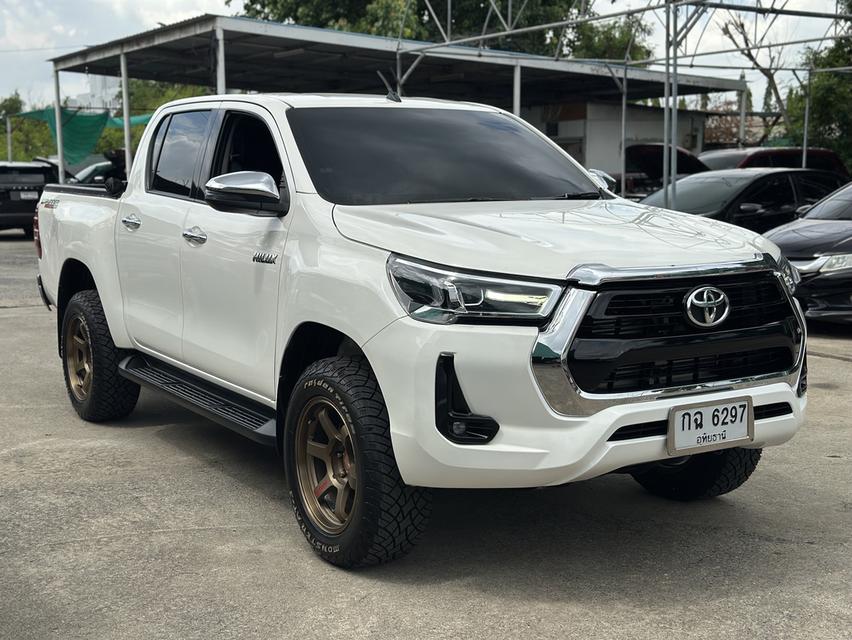 TOYOTA HILUX REVO PRERUNNER 4ประตู