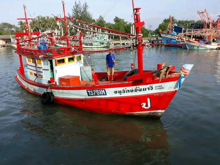 รีบขายเรือประมงใช้งานปกติ  2