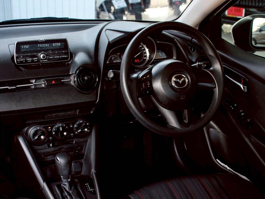 MAZDA 2 1.3 High ปี 2016 โฉม ปี14-ปัจจุบัน 4Dr สีขาว เกียร์ Auto เครื่องยนต์ เบนซิน ไมล์ 62,256 Km. 11