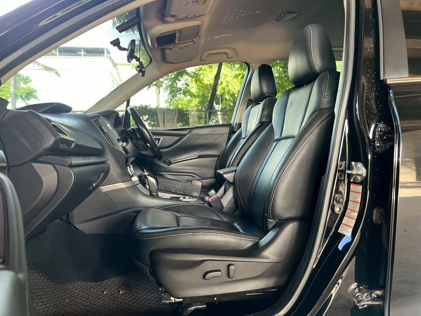 Subaru Forester 2.0i-P AWD AT ปี 2019  รถสวยมือเดียว ฟรีดาวน์ พร้อมใช้งาน 17