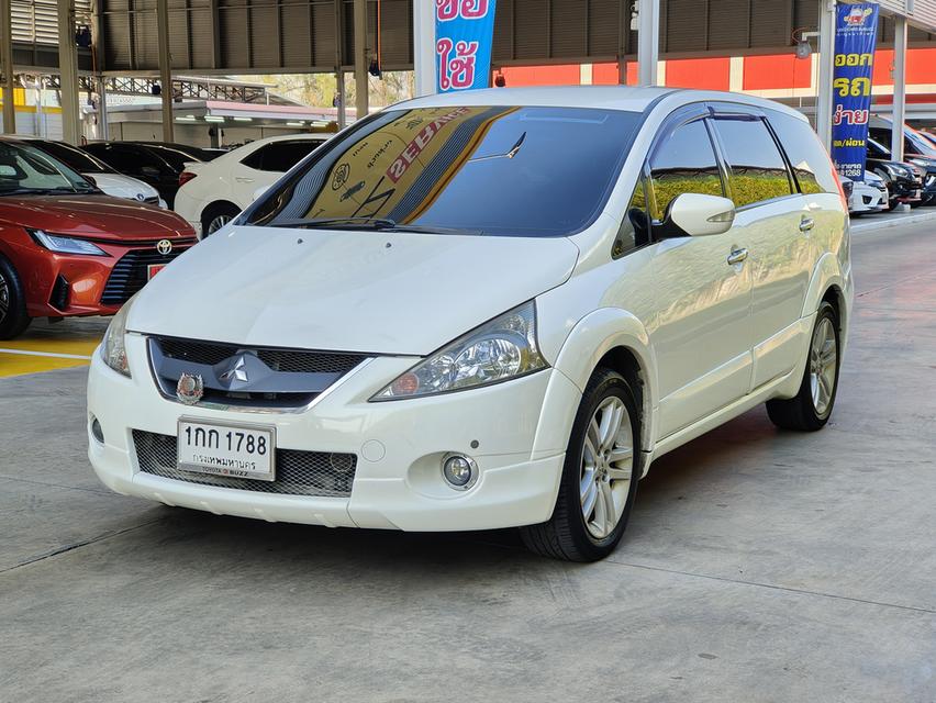 Mitsubishi Space Wagon 2.4 GT AT 2