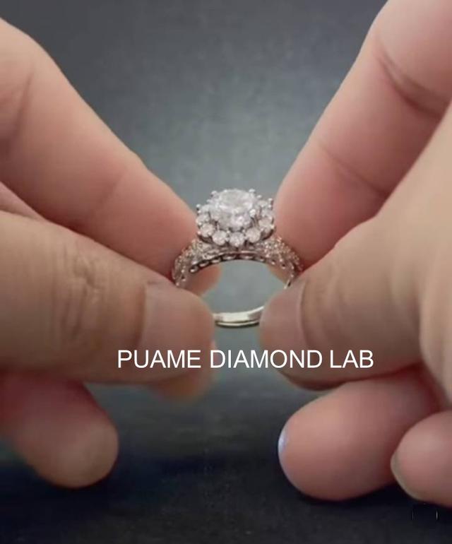 แหวนเพชร เพชรเรียบหรู เพชรงามๆ เพชรแท้ ขนาดกำลังดีใส่ได้ทุกวัน ราคามิตรภาพ พร้อมใบรับรอง -ปุอามี่ Diamond Lap Rama2 (095-8894732)