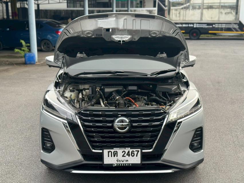 NISSAN Kicks Wagon 4dr V FWD 1.2i Y22 (mnc)สีเทา ออโต้  รถสวยรถบ้านสภาพป้ายแดง 5