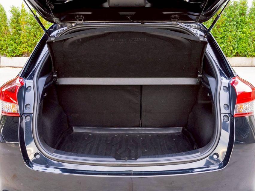 Toyota yaris 1.2 G ปี2019 18