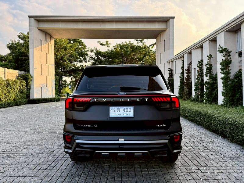 FORD EVEREST 2.0 THAITANIUM PLUS 2WD 4