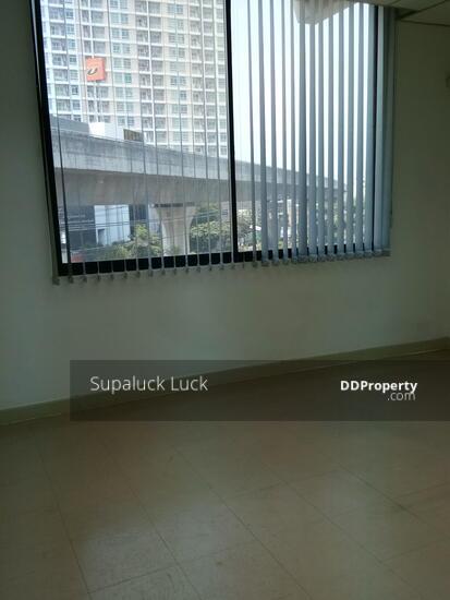 ให้เช่าพื้นที่ 180 ตารางเมตร (ชั้น 4) ติดถนนสุขุมวิท ห่างจาก BTS อุดมสุข เพียง 250 เมตร 9